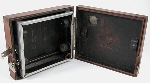 Interior of Rollfilm Back
